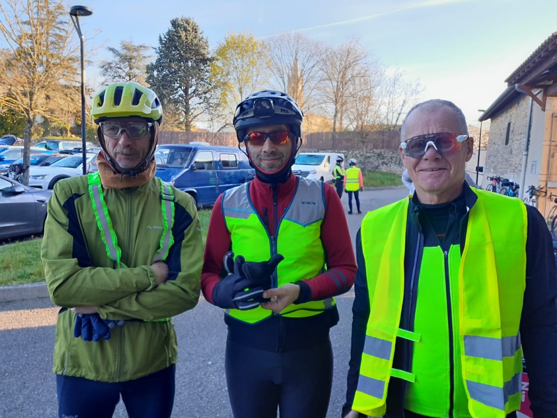❤️ Ce samedi matin, Quatre Nivolas Cyclo s’élançaient sur Le BRM 200 de L’Isle d’Abeau !