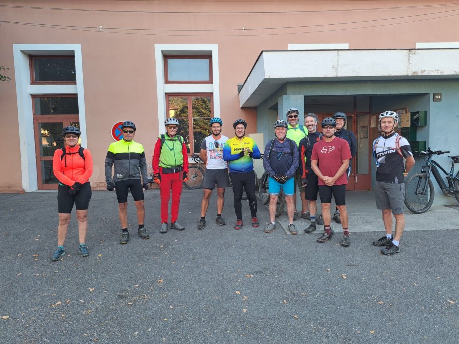 🚵👏 Les VTT NC accueillent des futurs VTT NC…